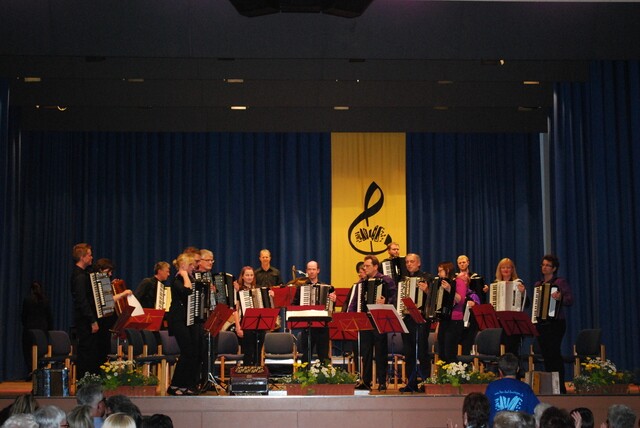 050.jpg